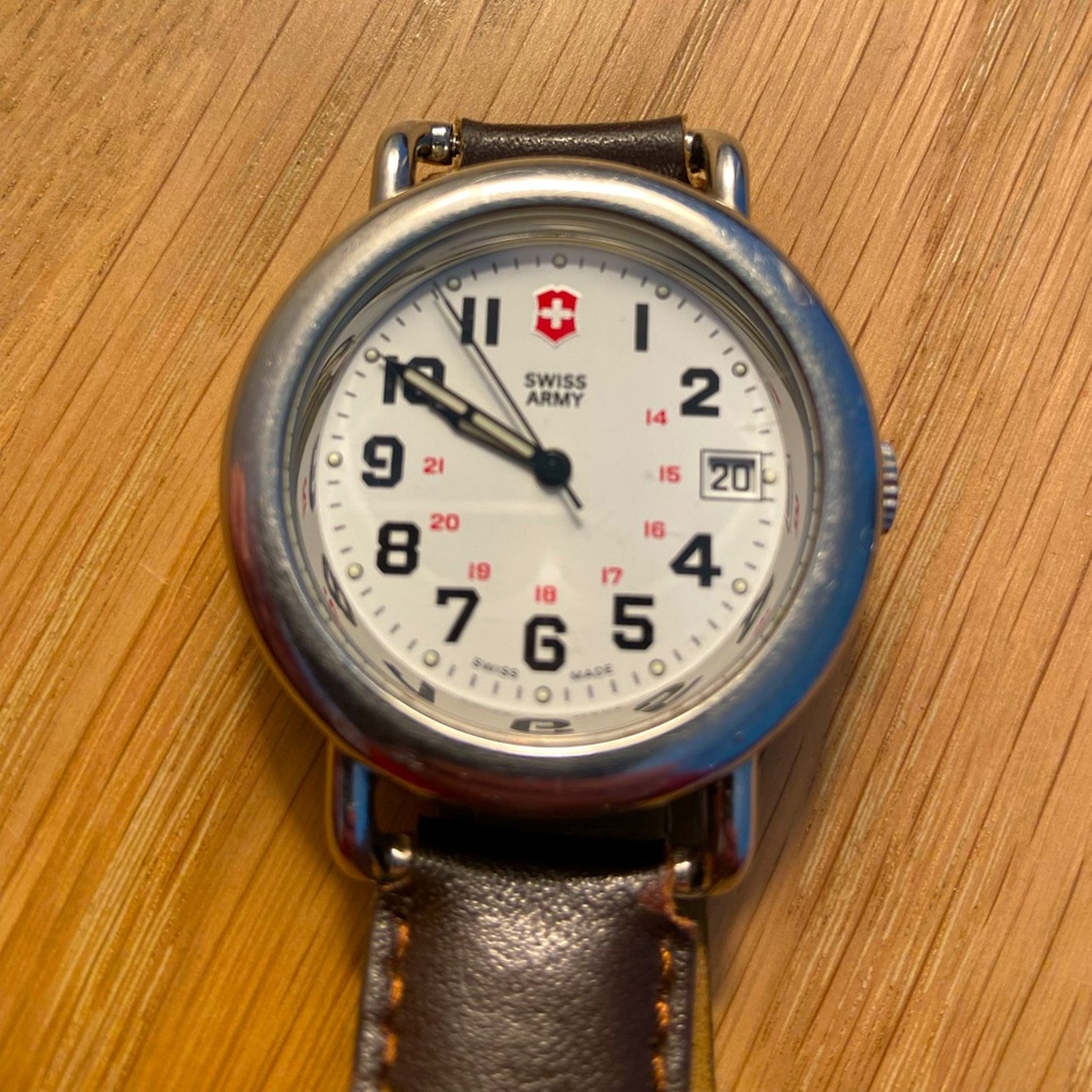 Vintage Swiss Army Watch  w/ Leather band